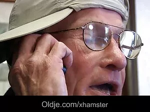 Christa follada en u ...