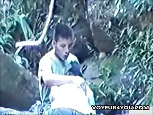 Corona montando vide ...